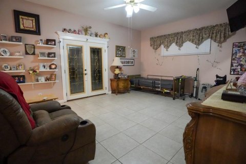 Casa en venta en Orlando, Florida, 4 dormitorios, 217.39 m2 № 2425289 - foto 28