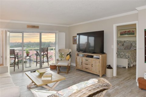 Condo in Saint Petersburg, Florida, 2 bedrooms  № 1916032 - photo 7