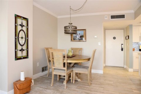 Condo in Saint Petersburg, Florida, 2 bedrooms  № 1916032 - photo 14