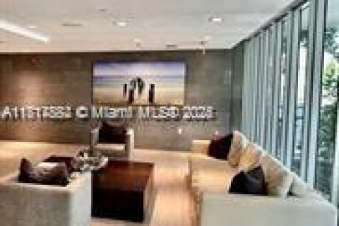 Condo in Miami Beach, Florida, 1 bedroom  № 1938001 - photo 25