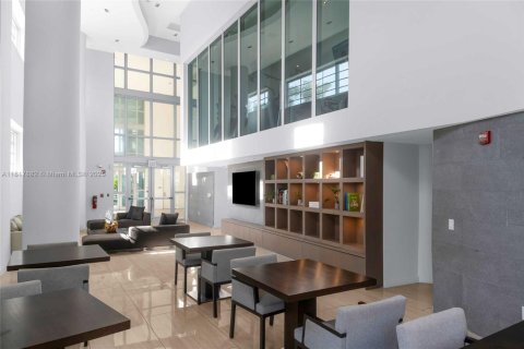 Condominio en venta en Miami Beach, Florida, 1 dormitorio, 59.64 m2 № 1938001 - foto 24