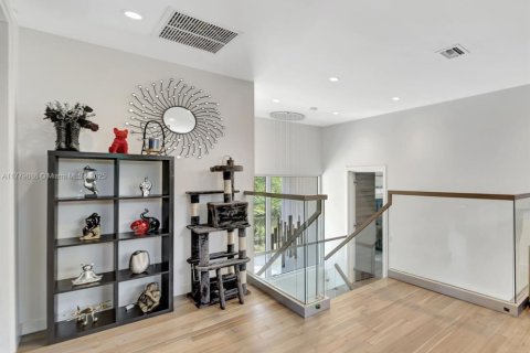 Купить виллу или дом в Форт-Лодердейл, Флорида 4 спальни, 280.56м2, № 1923882 - фото 23