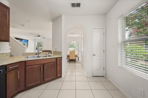 Townhouse in Orlando, Florida 3 bedrooms, 135.73 sq.m. № 1778626 - photo 9