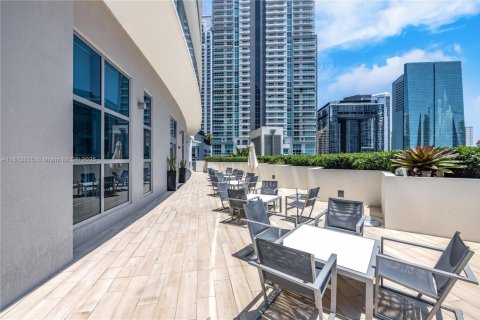 Condo in Miami, Florida, 2 bedrooms  № 2022314 - photo 20