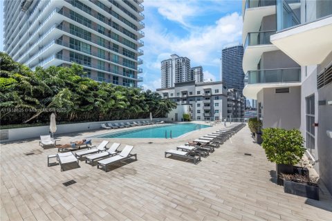 Condo in Miami, Florida, 2 bedrooms  № 2022314 - photo 21