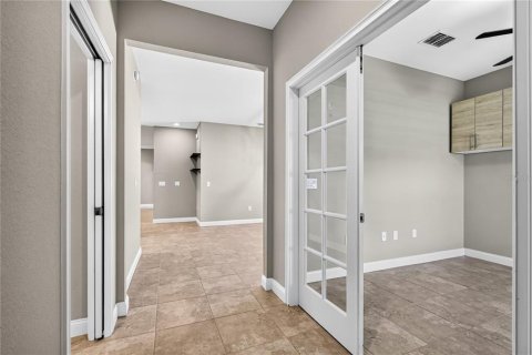 Casa en venta en Lake Alfred, Florida, 4 dormitorios, 244.24 m2 № 2403350 - foto 8