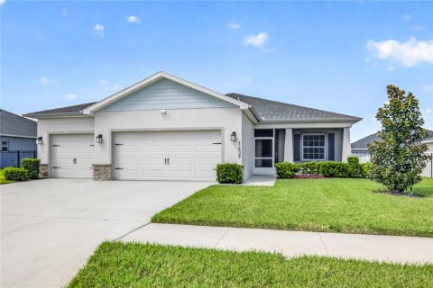 Casa en Lake Alfred, Florida 4 dormitorios, 244.24 m2 № 2403350