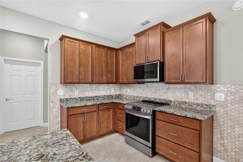 Casa en venta en Lake Alfred, Florida, 4 dormitorios, 244.24 m2 № 2403350 - foto 18