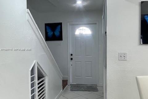 House in Miami Gardens, Florida 2 bedrooms, 103.12 sq.m. № 1982868 - photo 15