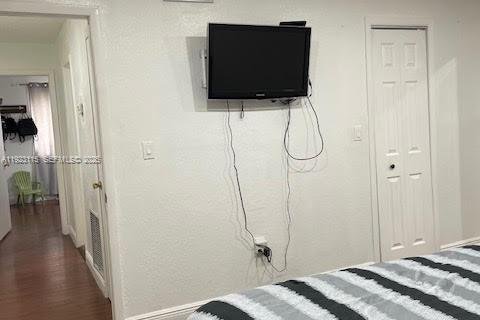 House in Miami Gardens, Florida 2 bedrooms, 103.12 sq.m. № 1982868 - photo 14