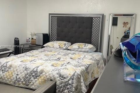 House in Miami Gardens, Florida 2 bedrooms, 103.12 sq.m. № 1982868 - photo 11