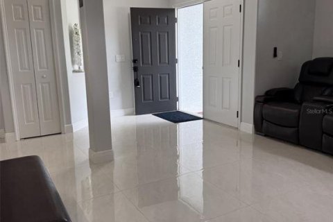 House in Palm Coast, Florida 3 bedrooms, 177.07 sq.m. № 2238500 - photo 4