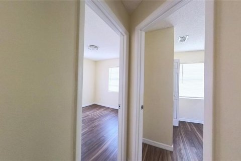 House in Maitland, Florida 2 bedrooms, 48.31 sq.m. № 1737043 - photo 12