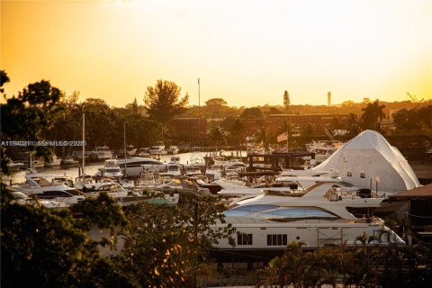 Copropriété à vendre à Miami, Floride: 2 chambres, 92.9 m2 № 1997161 - photo 20