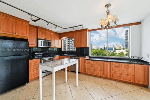 Copropriété à vendre à Miami, Floride: 2 chambres, 92.9 m2 № 1997161 - photo 9
