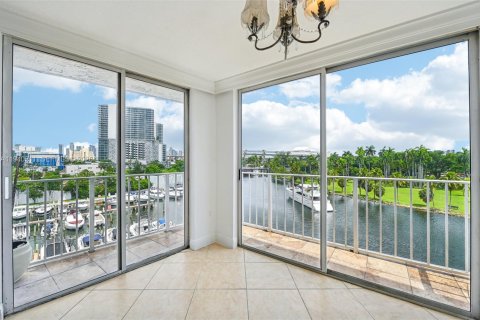 Condo à Miami, Floride, 2 chambres  № 1997161