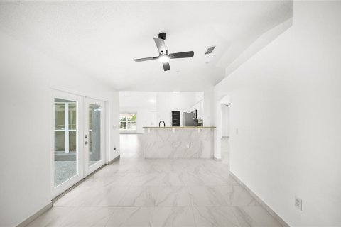 Casa en venta en Kissimmee, Florida, 3 dormitorios, 134.15 m2 № 2166988 - foto 12