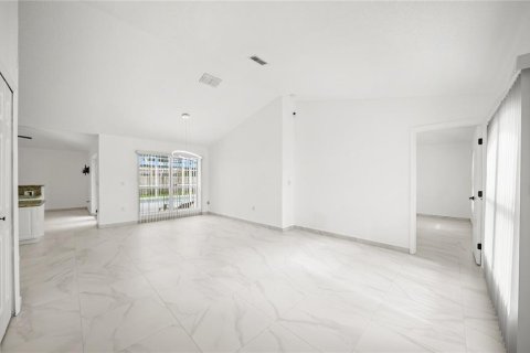 Casa en venta en Kissimmee, Florida, 3 dormitorios, 134.15 m2 № 2166988 - foto 5