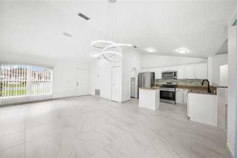 Casa en venta en Kissimmee, Florida, 3 dormitorios, 134.15 m2 № 2166988 - foto 6