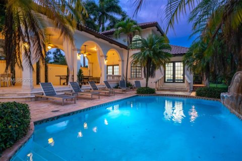 Casa en venta en Plantation, Florida, 8 dormitorios, 460.61 m2 № 1994449 - foto 24