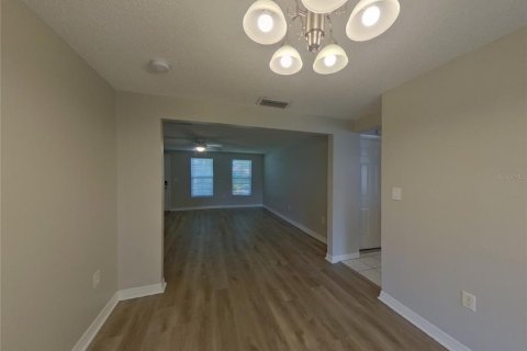 Casa en alquiler en Pinellas Park, Florida, 2 dormitorios, 100.89 m2 № 1866216 - foto 4