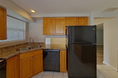 Casa en alquiler en Pinellas Park, Florida, 2 dormitorios, 100.89 m2 № 1866216 - foto 6