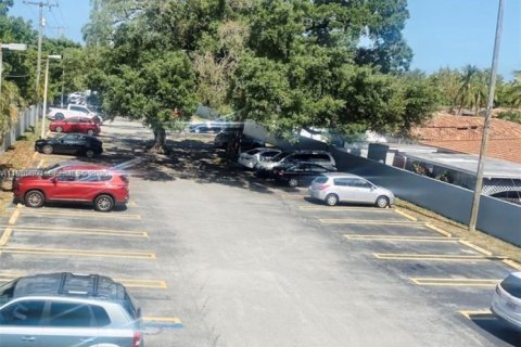 Copropriété à louer à Miami, Floride: 2 chambres, 58.06 m2 № 2009070 - photo 11