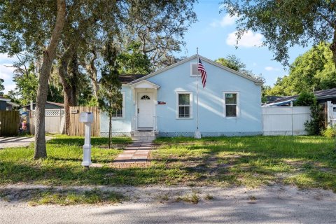 House in Tampa, Florida 2 bedrooms, 93.65 sq.m. № 1876677 - photo 4