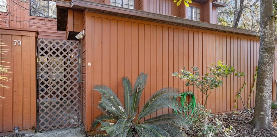 Condo in Gainesville, Florida, 2 bedrooms  № 1592861