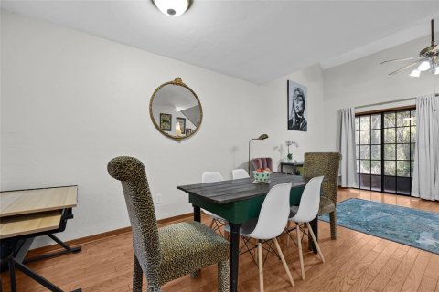 Condo in Gainesville, Florida, 2 bedrooms  № 1592861 - photo 16