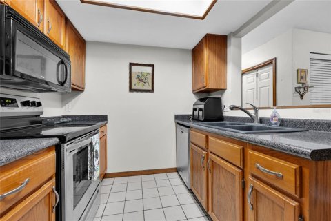 Condo in Gainesville, Florida, 2 bedrooms  № 1592861 - photo 5