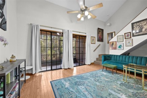 Condo in Gainesville, Florida, 2 bedrooms  № 1592861 - photo 2