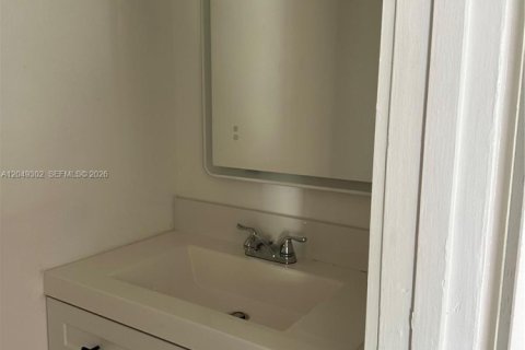 Appartement à louer à Miami, Floride: 2 chambres, 71.07 m2 № 2248688 - photo 6