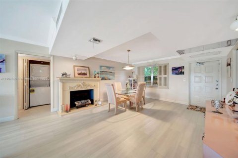 Купить кондоминиум в Помпано-Бич, Флорида 3 спальни, 139.35м2, № 1954012 - фото 14