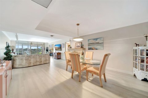 Купить кондоминиум в Помпано-Бич, Флорида 3 спальни, 139.35м2, № 1954012 - фото 13