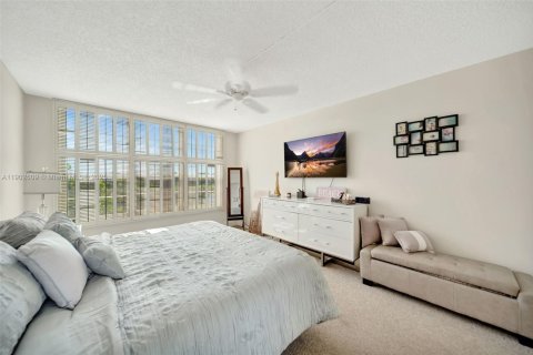 Купить кондоминиум в Помпано-Бич, Флорида 3 спальни, 139.35м2, № 1954012 - фото 27