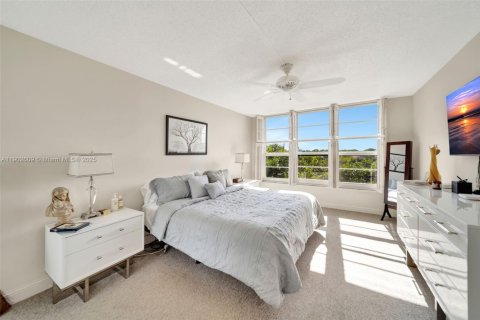 Купить кондоминиум в Помпано-Бич, Флорида 3 спальни, 139.35м2, № 1954012 - фото 24