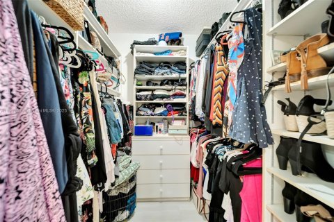 Купить кондоминиум в Помпано-Бич, Флорида 3 спальни, 139.35м2, № 1954012 - фото 30