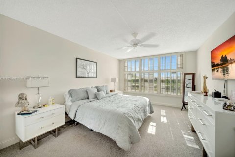 Купить кондоминиум в Помпано-Бич, Флорида 3 спальни, 139.35м2, № 1954012 - фото 28