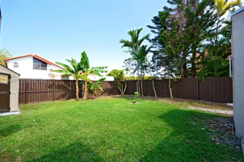 Villa ou maison à louer à Miami, Floride: 3 chambres, 121.14 m2 № 2027149 - photo 20