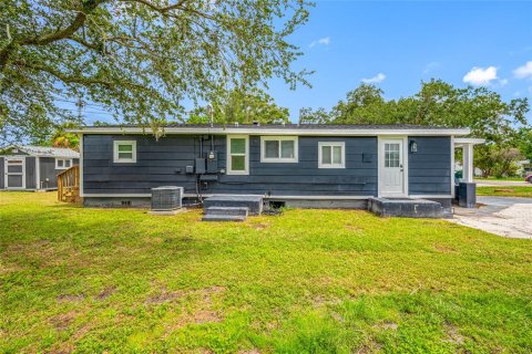 House in Saint Petersburg, Florida 3 bedrooms, 102.56 sq.m. № 2314931 - photo 29