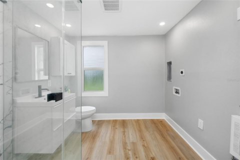 House in Saint Petersburg, Florida 3 bedrooms, 102.56 sq.m. № 2314931 - photo 25