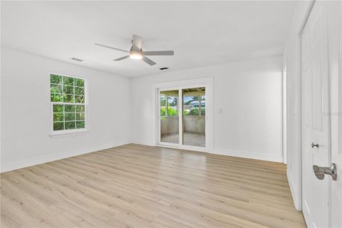 Villa ou maison à vendre à Orange City, Floride: 5 chambres, 390.19 m2 № 2201247 - photo 18