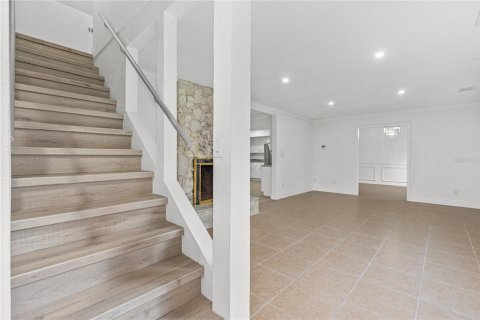 Villa ou maison à vendre à Orange City, Floride: 5 chambres, 390.19 m2 № 2201247 - photo 28