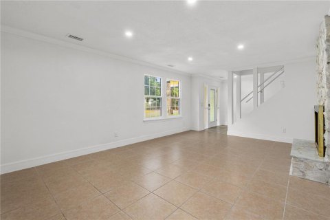 Villa ou maison à vendre à Orange City, Floride: 5 chambres, 390.19 m2 № 2201247 - photo 7