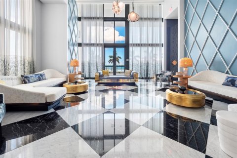 Condo in Miami, Florida, 4 bedrooms  № 1270621 - photo 11