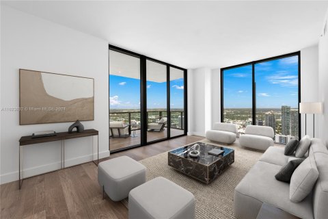 Condo in Miami, Florida, 4 bedrooms  № 1270621 - photo 6