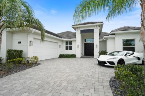 Villa ou maison à Port St. Lucie, Floride 4 chambres, 278.71 m2 № 2357480