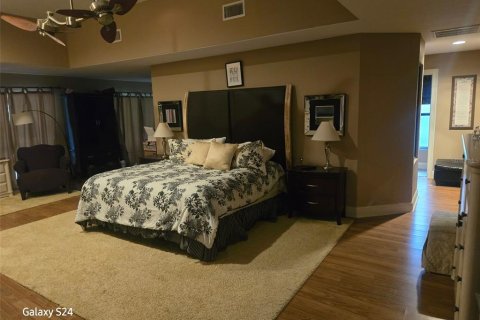 House in Odessa, Florida 4 bedrooms, 371.33 sq.m. № 1838817 - photo 21