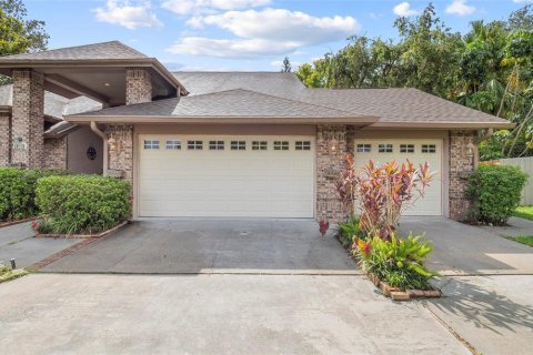 House in Odessa, Florida 4 bedrooms, 371.33 sq.m. № 1838817 - photo 30